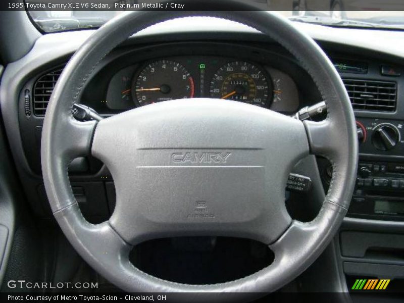 Platinum Metallic / Gray 1995 Toyota Camry XLE V6 Sedan