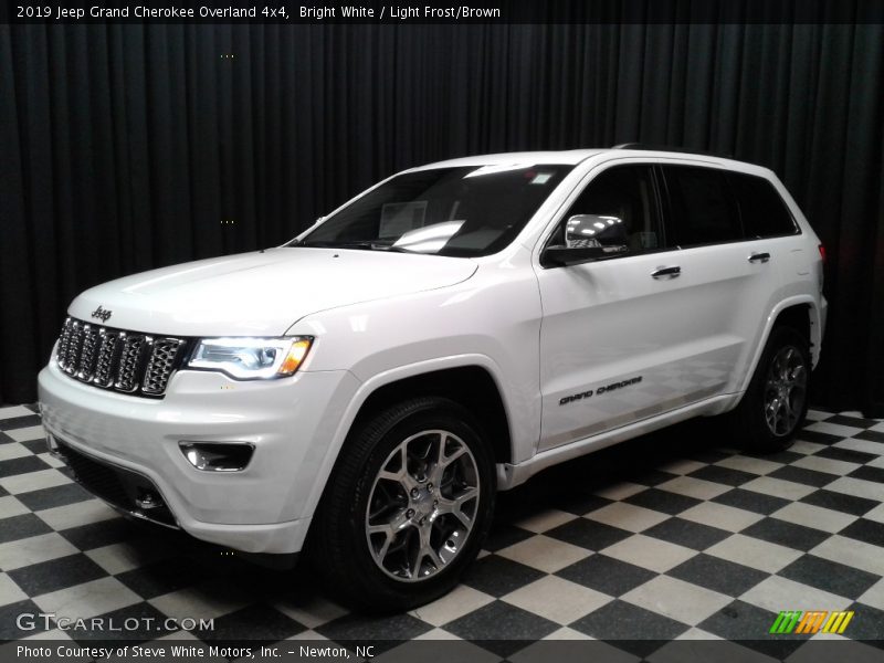 Bright White / Light Frost/Brown 2019 Jeep Grand Cherokee Overland 4x4