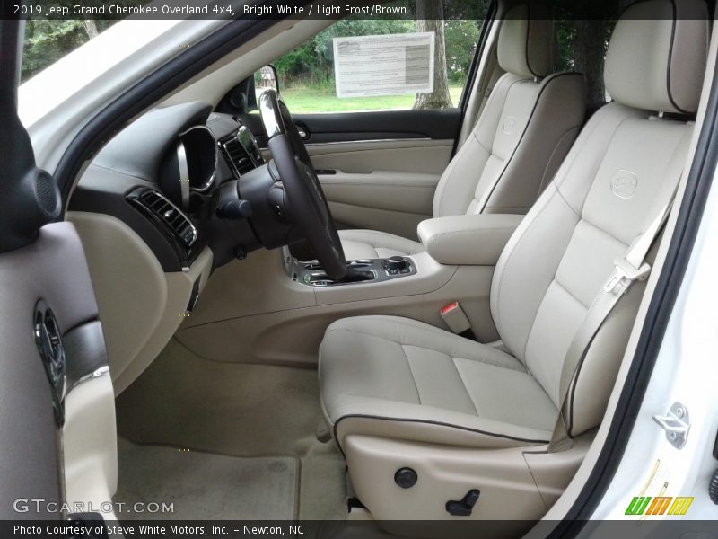 Bright White / Light Frost/Brown 2019 Jeep Grand Cherokee Overland 4x4