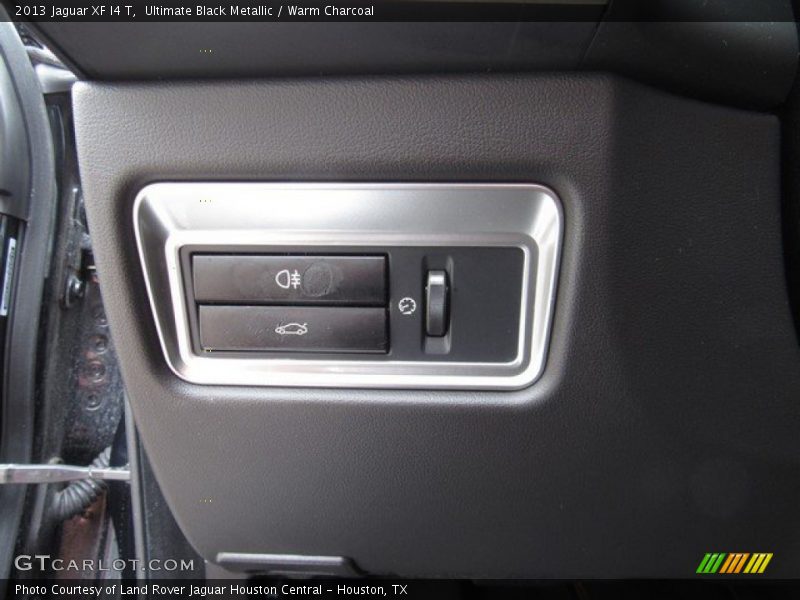 Ultimate Black Metallic / Warm Charcoal 2013 Jaguar XF I4 T