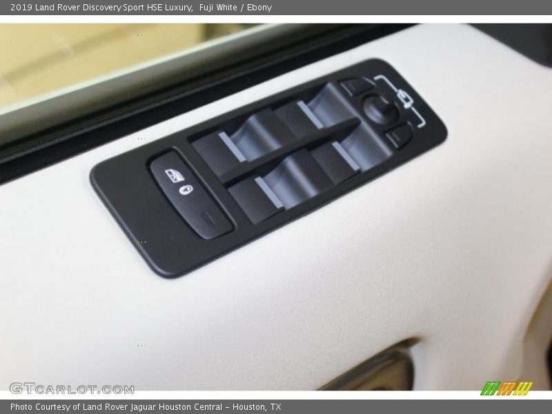 Fuji White / Ebony 2019 Land Rover Discovery Sport HSE Luxury