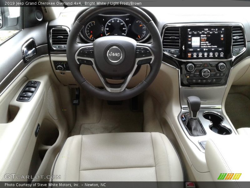 Bright White / Light Frost/Brown 2019 Jeep Grand Cherokee Overland 4x4