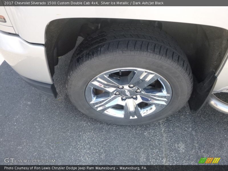 Silver Ice Metallic / Dark Ash/Jet Black 2017 Chevrolet Silverado 1500 Custom Double Cab 4x4
