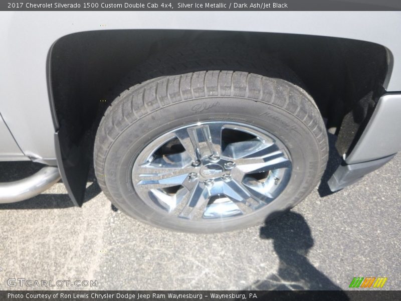 Silver Ice Metallic / Dark Ash/Jet Black 2017 Chevrolet Silverado 1500 Custom Double Cab 4x4