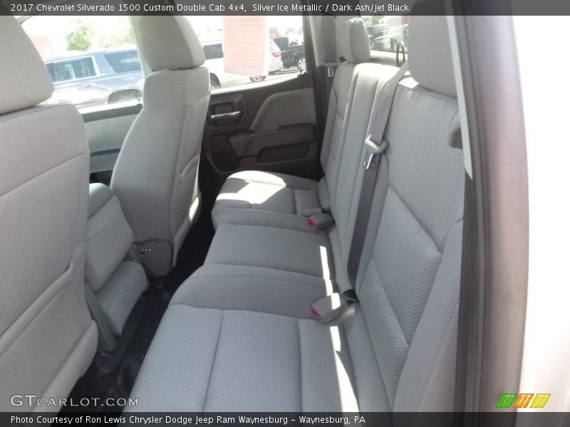 Silver Ice Metallic / Dark Ash/Jet Black 2017 Chevrolet Silverado 1500 Custom Double Cab 4x4