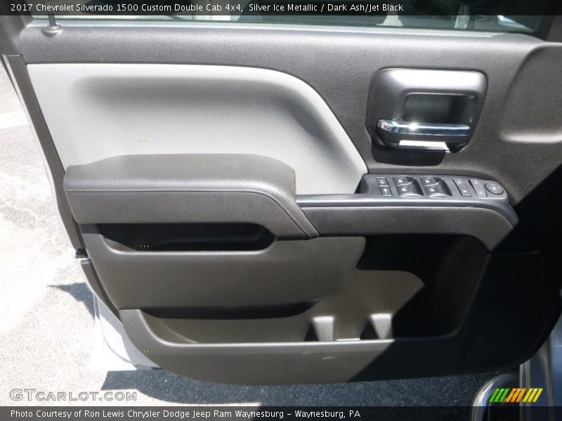 Silver Ice Metallic / Dark Ash/Jet Black 2017 Chevrolet Silverado 1500 Custom Double Cab 4x4