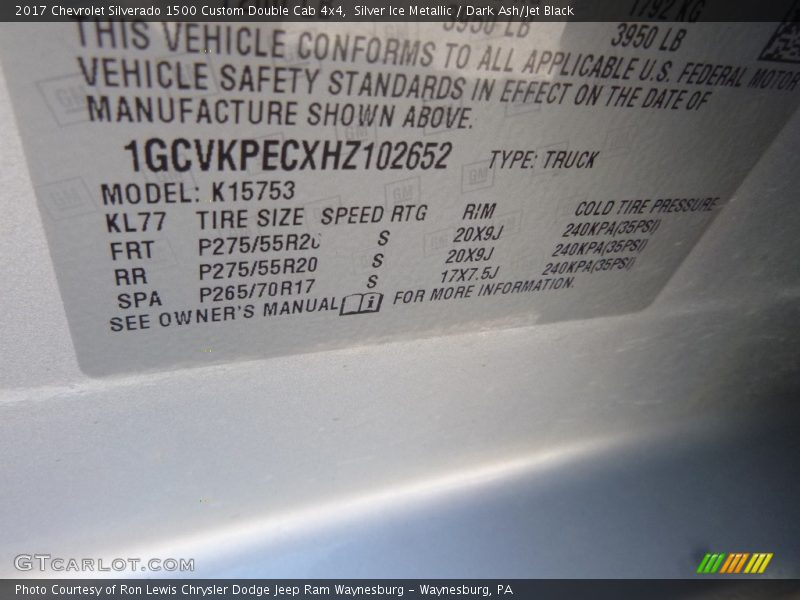Silver Ice Metallic / Dark Ash/Jet Black 2017 Chevrolet Silverado 1500 Custom Double Cab 4x4