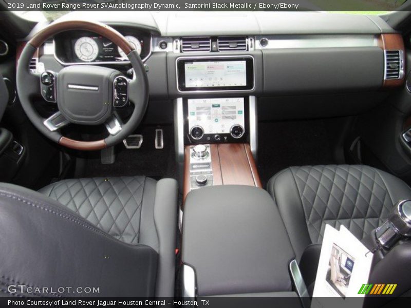 Dashboard of 2019 Range Rover SVAutobiography Dynamic