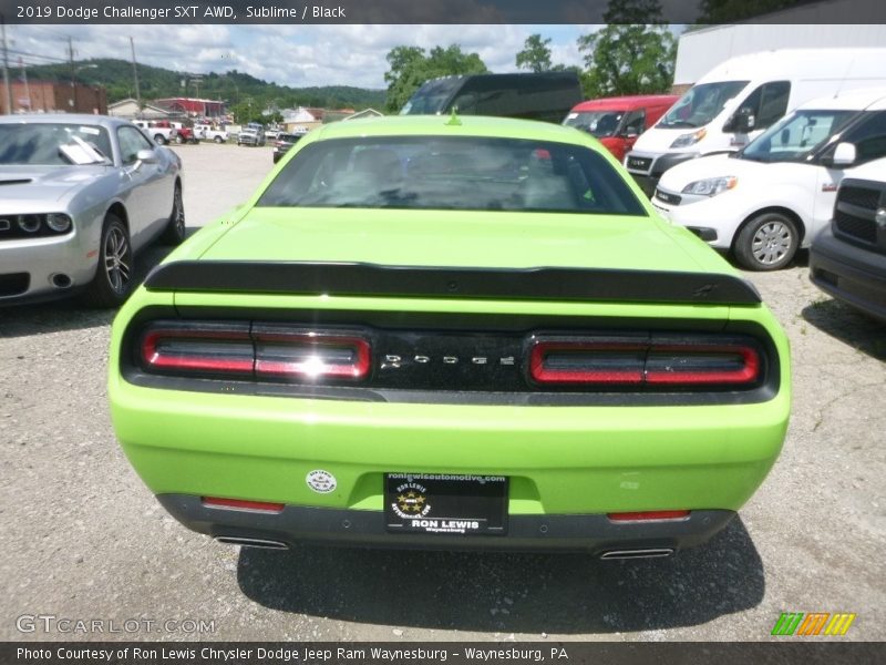Sublime / Black 2019 Dodge Challenger SXT AWD