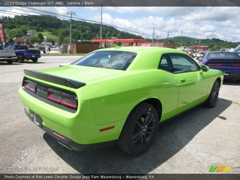 Sublime / Black 2019 Dodge Challenger SXT AWD