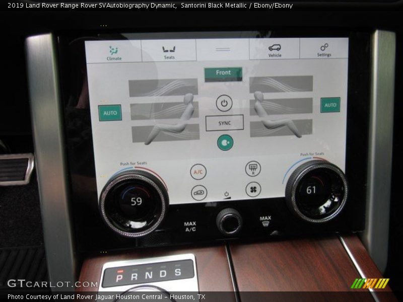 Controls of 2019 Range Rover SVAutobiography Dynamic