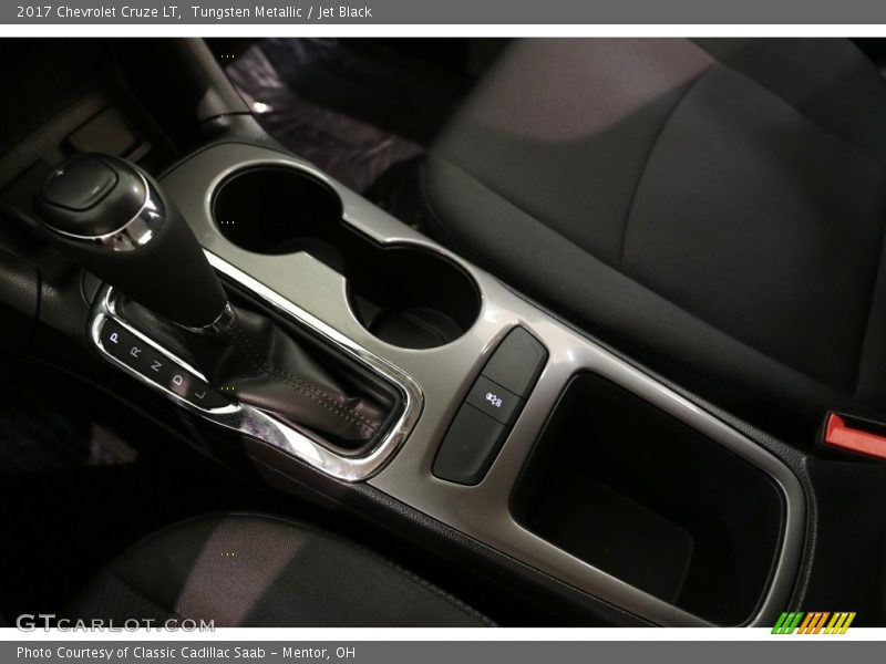 Tungsten Metallic / Jet Black 2017 Chevrolet Cruze LT
