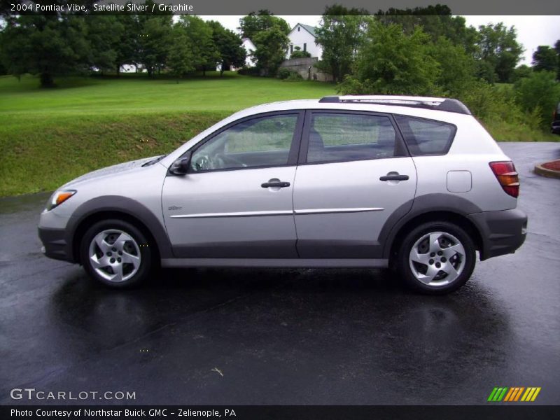 Satellite Silver / Graphite 2004 Pontiac Vibe