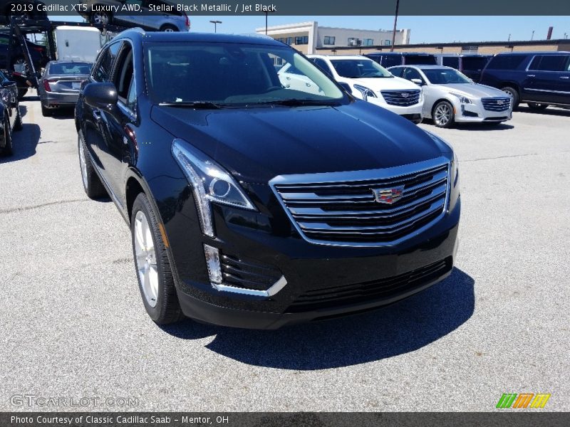 Stellar Black Metallic / Jet Black 2019 Cadillac XT5 Luxury AWD