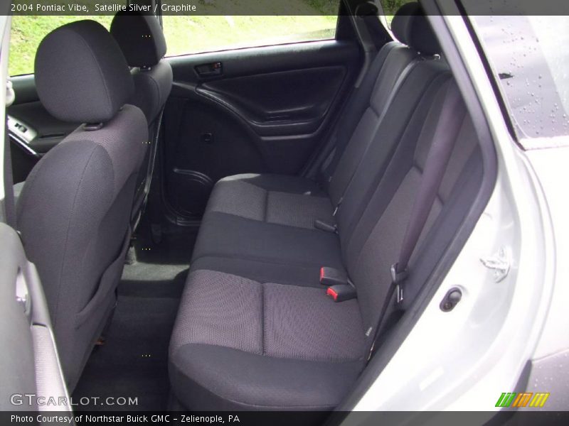 Satellite Silver / Graphite 2004 Pontiac Vibe