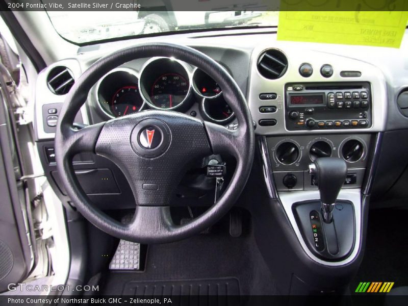 Satellite Silver / Graphite 2004 Pontiac Vibe