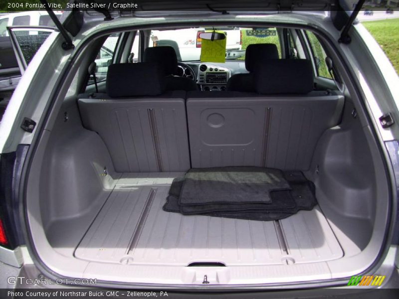 Satellite Silver / Graphite 2004 Pontiac Vibe