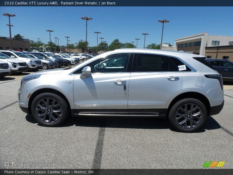 Radiant Silver Metallic / Jet Black 2019 Cadillac XT5 Luxury AWD