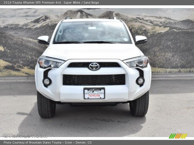 Super White / Sand Beige 2019 Toyota 4Runner SR5 Premium 4x4