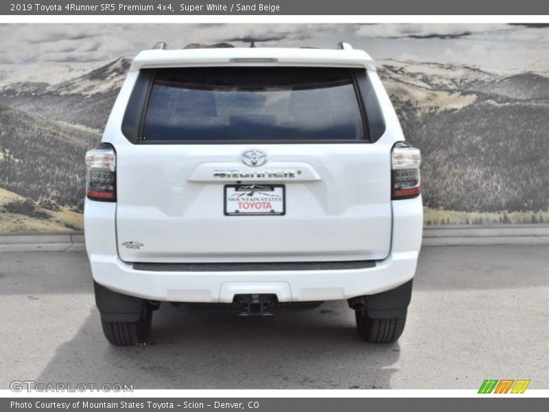 Super White / Sand Beige 2019 Toyota 4Runner SR5 Premium 4x4