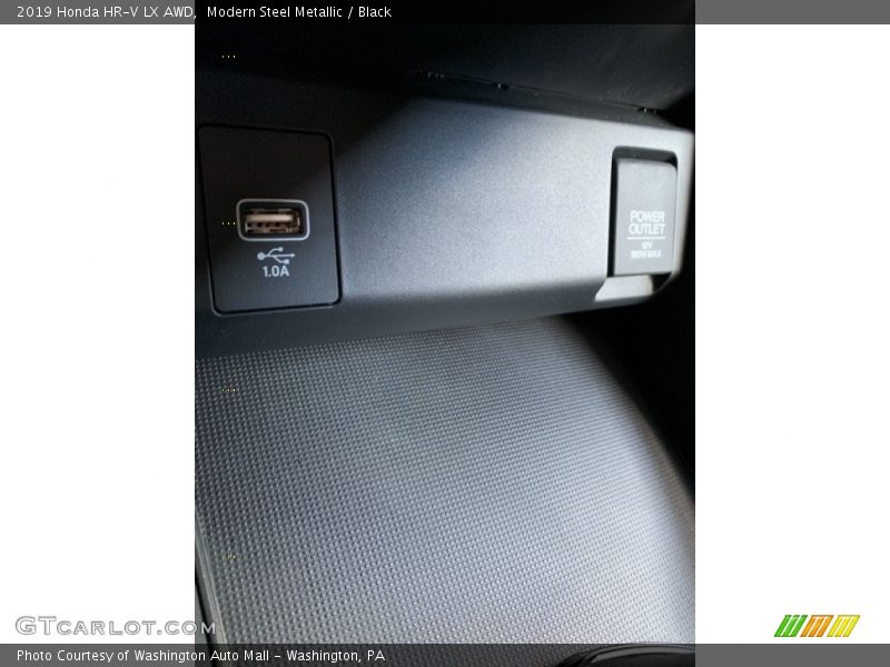 Modern Steel Metallic / Black 2019 Honda HR-V LX AWD