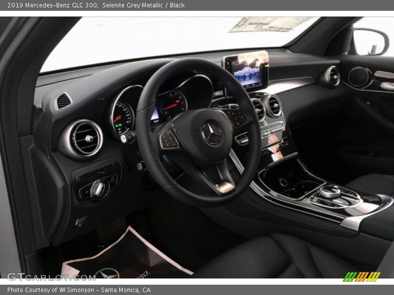 Selenite Grey Metallic / Black 2019 Mercedes-Benz GLC 300