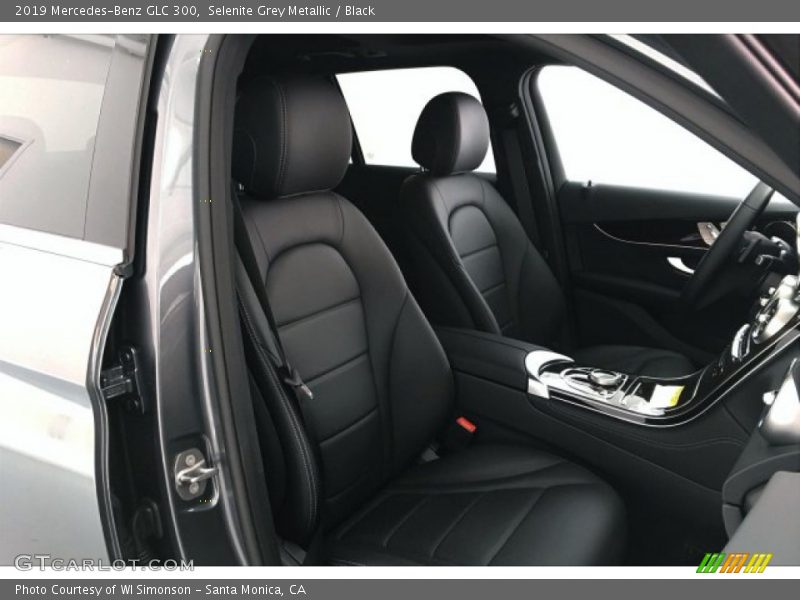 Selenite Grey Metallic / Black 2019 Mercedes-Benz GLC 300