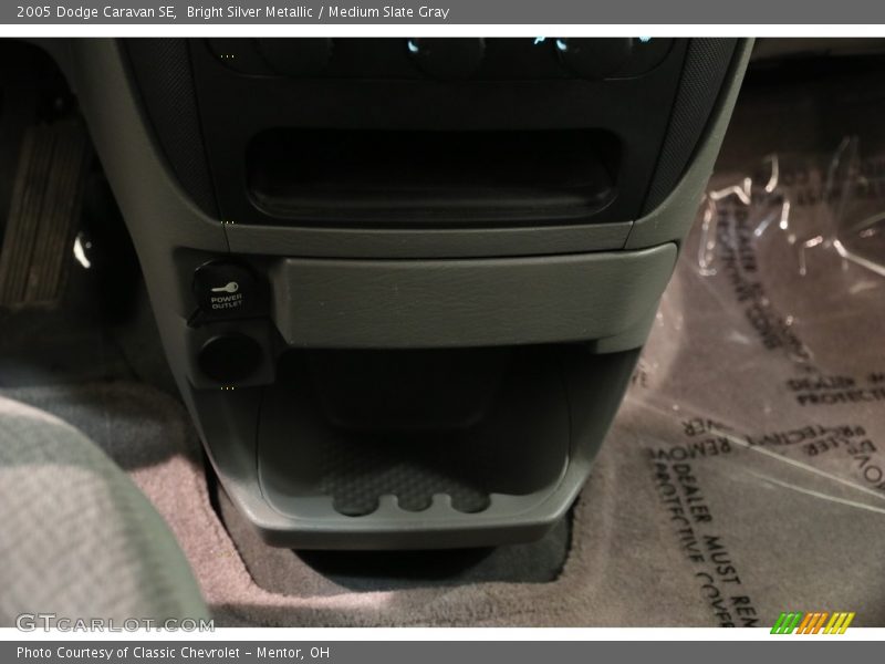 Bright Silver Metallic / Medium Slate Gray 2005 Dodge Caravan SE