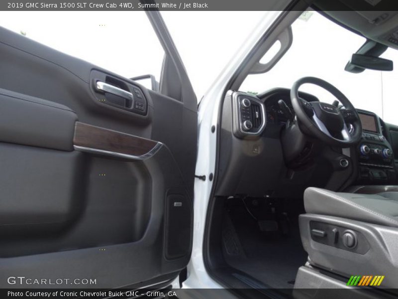 Summit White / Jet Black 2019 GMC Sierra 1500 SLT Crew Cab 4WD