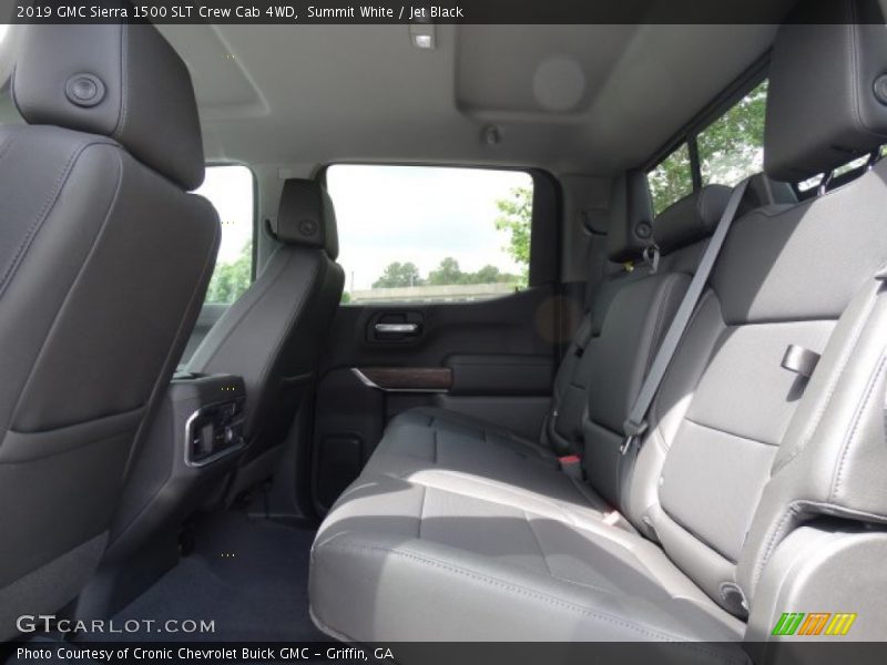 Summit White / Jet Black 2019 GMC Sierra 1500 SLT Crew Cab 4WD