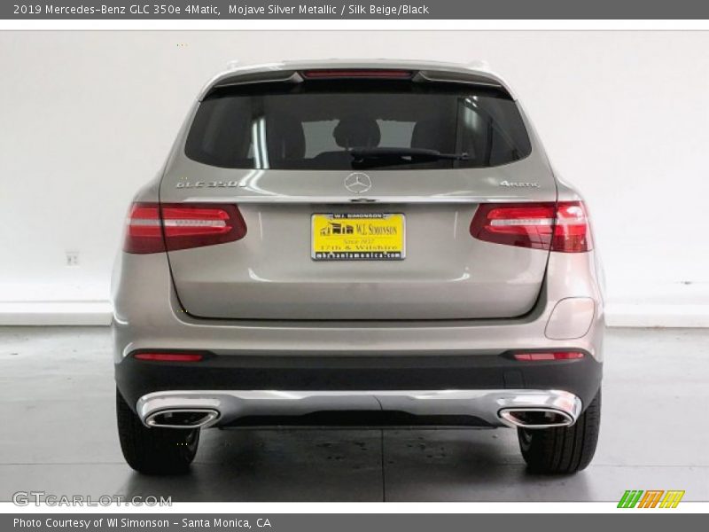 Mojave Silver Metallic / Silk Beige/Black 2019 Mercedes-Benz GLC 350e 4Matic