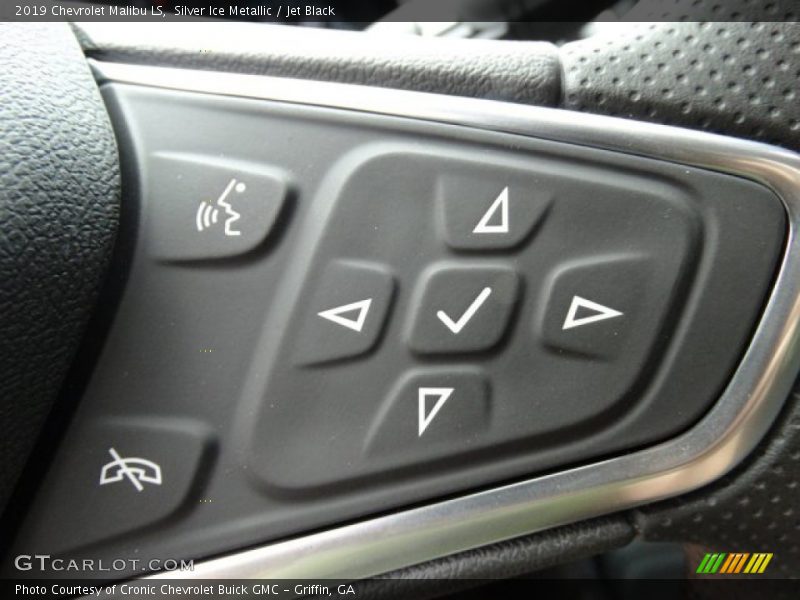 Silver Ice Metallic / Jet Black 2019 Chevrolet Malibu LS