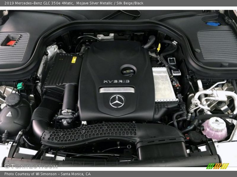 Mojave Silver Metallic / Silk Beige/Black 2019 Mercedes-Benz GLC 350e 4Matic