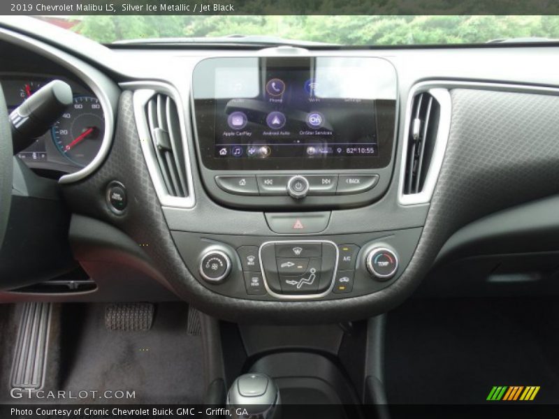 Silver Ice Metallic / Jet Black 2019 Chevrolet Malibu LS