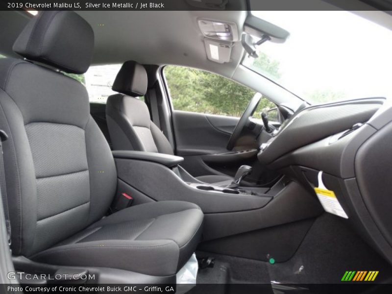 Silver Ice Metallic / Jet Black 2019 Chevrolet Malibu LS