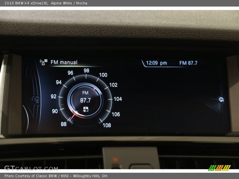 Alpine White / Mocha 2016 BMW X4 xDrive28i