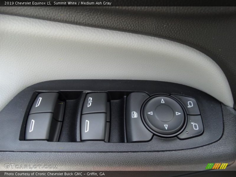 Summit White / Medium Ash Gray 2019 Chevrolet Equinox LS