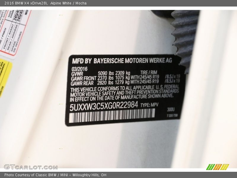 Alpine White / Mocha 2016 BMW X4 xDrive28i