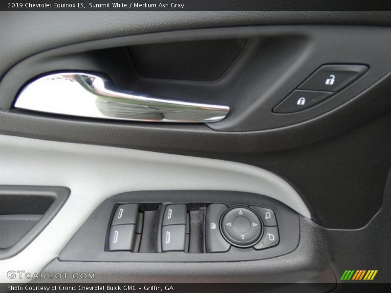 Summit White / Medium Ash Gray 2019 Chevrolet Equinox LS