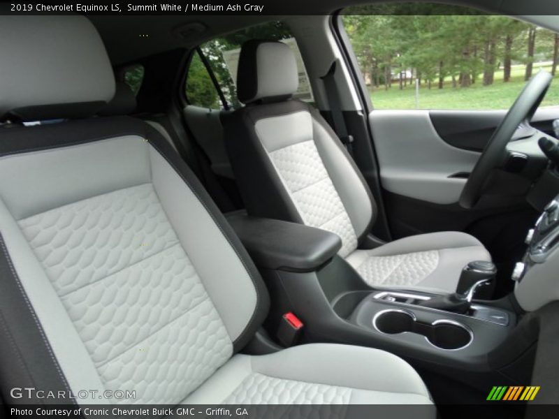 Summit White / Medium Ash Gray 2019 Chevrolet Equinox LS