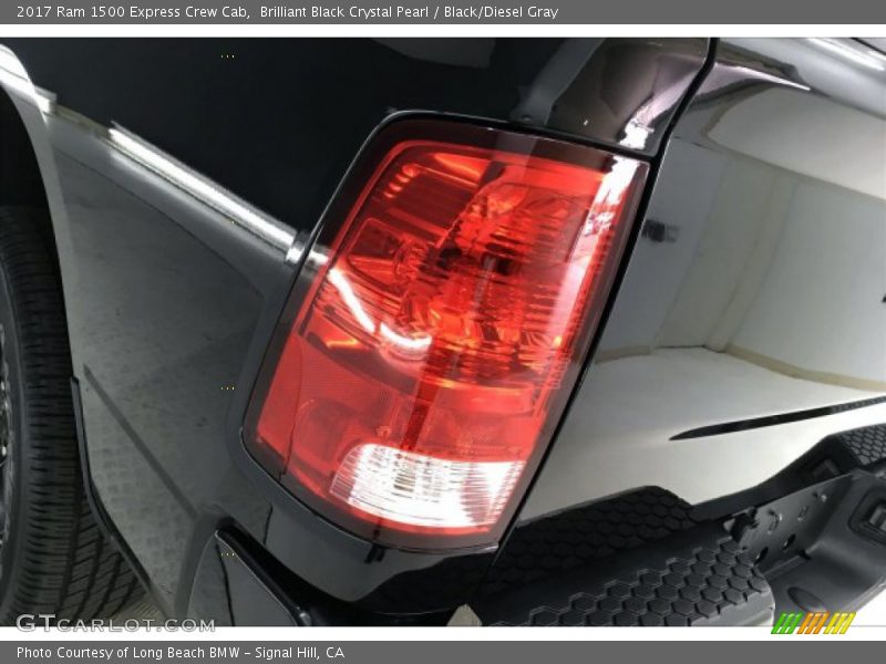 Brilliant Black Crystal Pearl / Black/Diesel Gray 2017 Ram 1500 Express Crew Cab