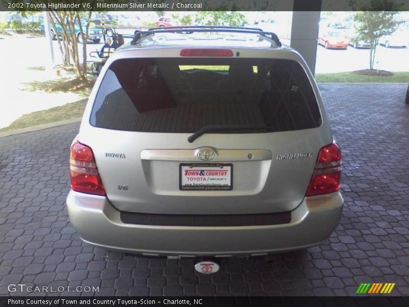 Millennium Silver Metallic / Charcoal 2002 Toyota Highlander V6