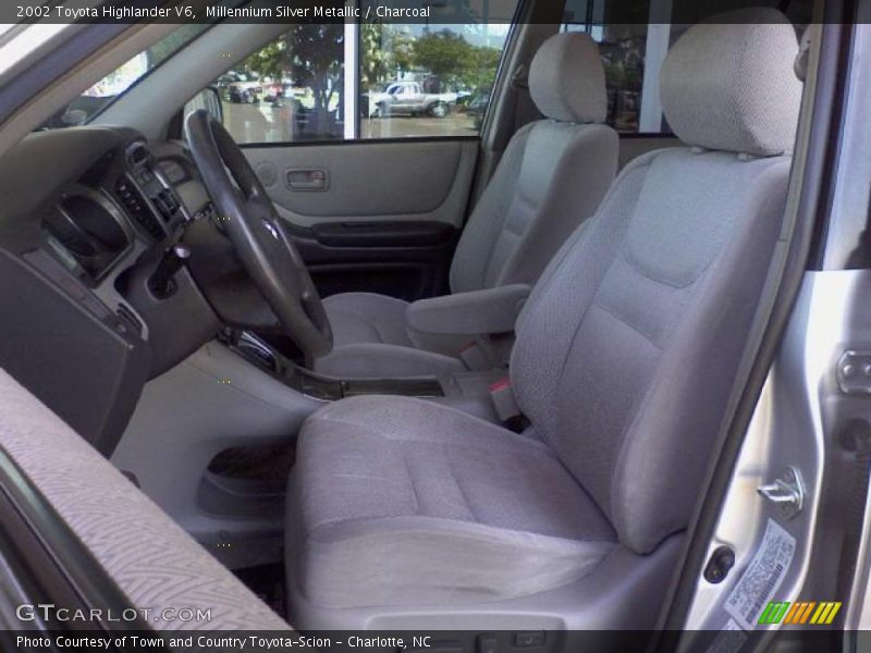 Millennium Silver Metallic / Charcoal 2002 Toyota Highlander V6