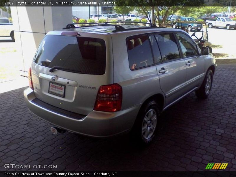 Millennium Silver Metallic / Charcoal 2002 Toyota Highlander V6