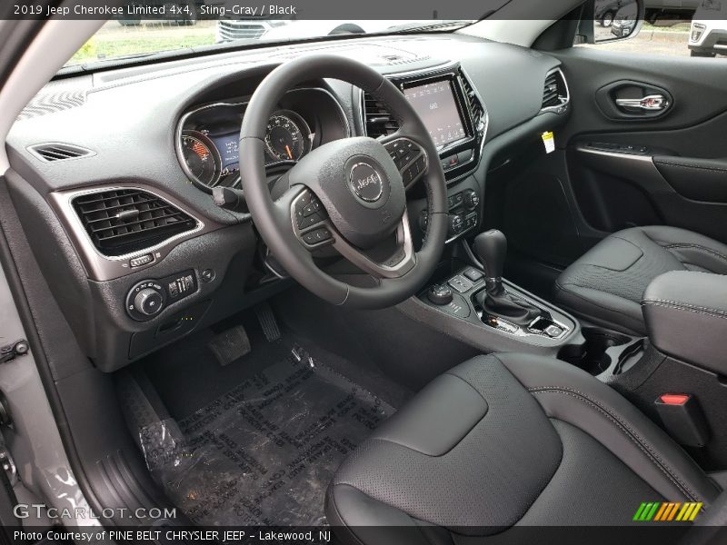 Sting-Gray / Black 2019 Jeep Cherokee Limited 4x4
