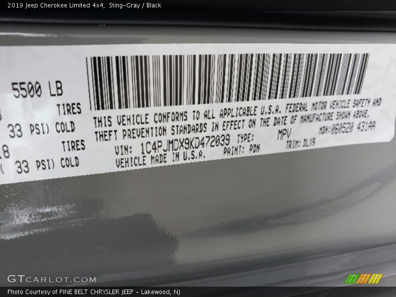 Sting-Gray / Black 2019 Jeep Cherokee Limited 4x4