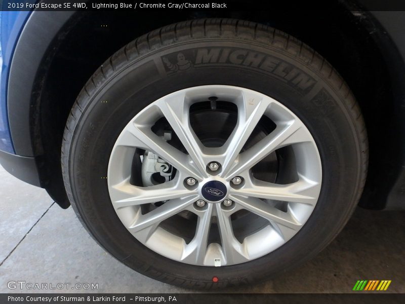 Lightning Blue / Chromite Gray/Charcoal Black 2019 Ford Escape SE 4WD