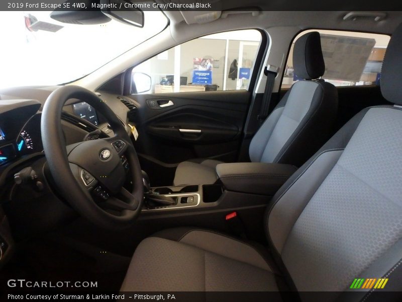 Magnetic / Chromite Gray/Charcoal Black 2019 Ford Escape SE 4WD