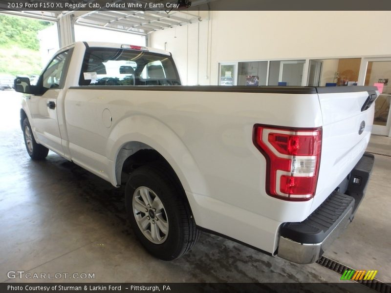 Oxford White / Earth Gray 2019 Ford F150 XL Regular Cab