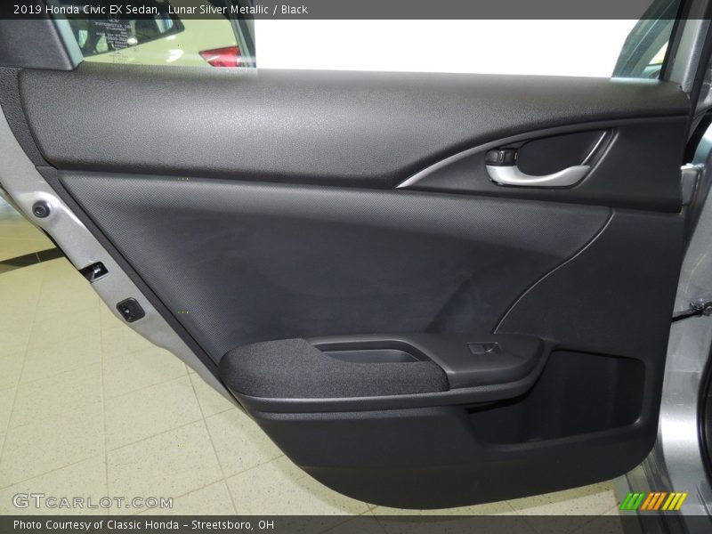 Lunar Silver Metallic / Black 2019 Honda Civic EX Sedan